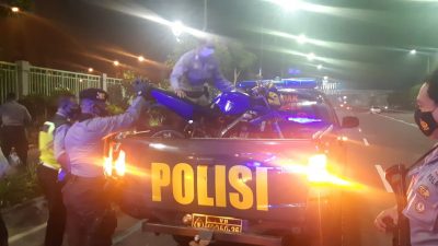 Poles Metro Bekasi Kota Gelar Patroli di Bulan Ramadhan, Jangan Pake Knalpot Bising Kena Tilang 250 Ribu