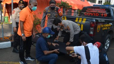 Polres Metro Bekasi Kota Berikan Bantuan Pelbet Bagi Pasien Terpapar Covid-19 di RSUD Kota Bekasi