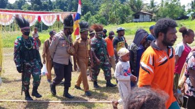 Satgas TNI Hadiri Pembentukan 2 Kampung Baru di Mamberamo Raya