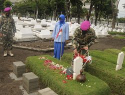 HUT ke-76 Korps Marinir, Lanmar Surabaya Bagikan Tali Asih untuk Pelaku Sejarah dan Anggota Sakit