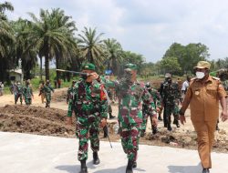 Pangdam XVII/Cenderawasih Kunjungi Lahan Jagung di Kabupaten Keerom