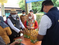 Gubernur Jabar Pantauan Operasi Pasar Minyak Goreng