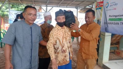 Yayasan Yaskat Bersama PT Asuransi Jasindo Bagikan 250 Sembako Ke Lansia