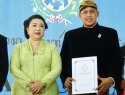 Plt. Wali Kota Bekasi, Tri Adhianto Diberikan Gelar Kanjeng Raden