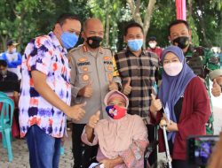 Plt Wali Kota Bekasi Tinjau Vaksinasi di Alun-alun