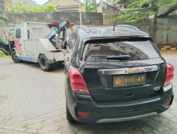 Nunggak Angsuran Pake Plat Aspal, Mobil Mewah Plat Khusus Polisi di Tarik Leasing