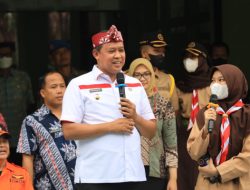 Plt Wali Kota Bekasi Disambut Siswa Dengan Kemeriahan Yel Yel