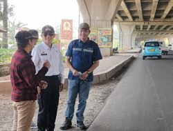 Pj Bupati Bekasi Dani Ramdan Tinjau Perbaikan Jalan Raya