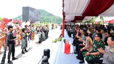Panglima TNI Mendampingi Presiden RI Pembukaan Industri Kreatif di Tanah Papua