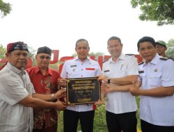 Plt Walikota Bekasi Tri Adhianto Resmikan Taman Kelurahan Padurenan