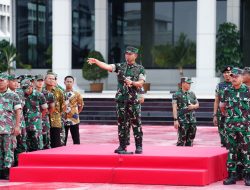 Panglima TNI Berikan Tali Asih dan Umroh Gratis Bagi Prajurit dan PNS TNI di Penghujung Tahun 2023