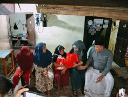 Dimalam Takbir Tri Adhianto Berkunjung ke Rumah Emak Kunih di Sepanjang Jaya