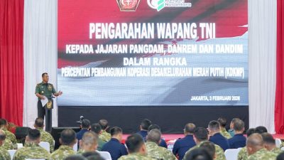 Wakil Panglima TNI Jenderal TNI Tandyo Budi R memberikan pengarahan kepada jajaran Pangdam, Danrem, dan Dandim [doc.puspen]
