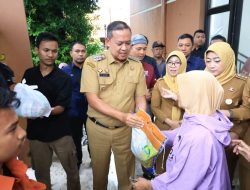 Ringankan Beban Warga Jelang Ramadhan, Wali Kota Bekasi Buka Pasar Murah Bersubsidi di Seluruh Kecamatan